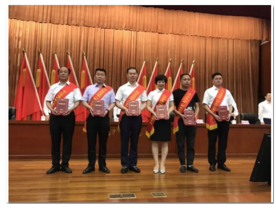 QQ截图20180525140406.png