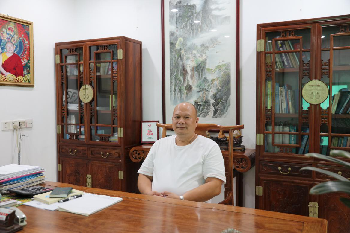 巨人化工邓庆安：匠心铸就汽车用品绿色品牌